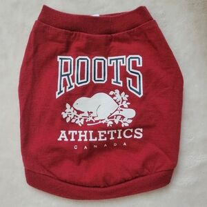 ROOTS Dog or Cat Shirt - Small - EUC - Made by ROOTS - Maroon